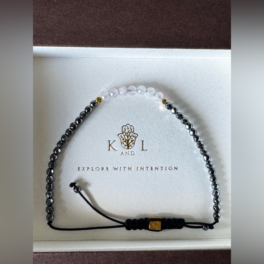 Karma and Luck | 🖤🤍Beaded Bracelet🤍🖤 NIB - Picture 8 of 8